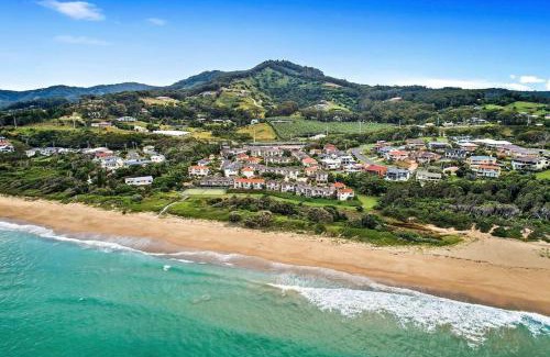 Sapphire Beach Apartment | Romantic Casa Tropicana - Oceanfront Couples Retreat Awaits