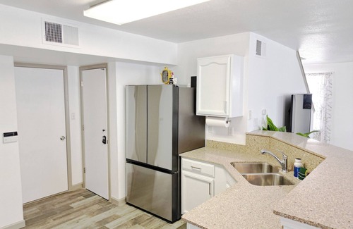 El Dorado West House | Casa Tulipán: Family-Friendly Retreat near Providence Hospital