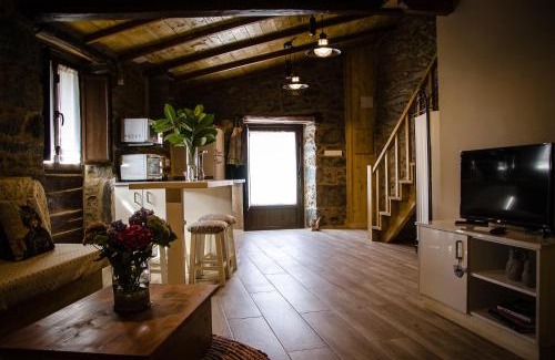 Doade House | Discover Casa Turística Viladonatus in Beautiful Ribeira Sacra