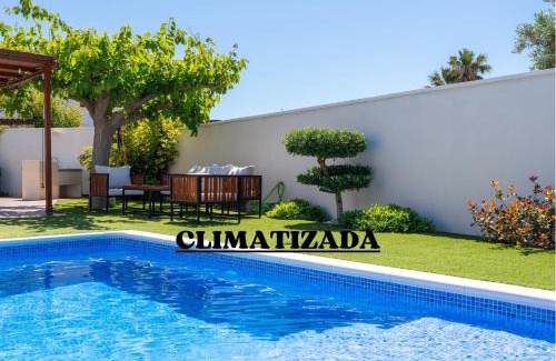 Deltebre House | Experience Casa Turón: Pet-Friendly Oceanfront Retreat