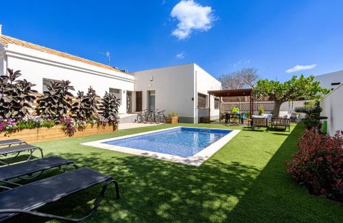 Deltebre House | Experience Casa Turón: Pet-Friendly Oceanfront Retreat