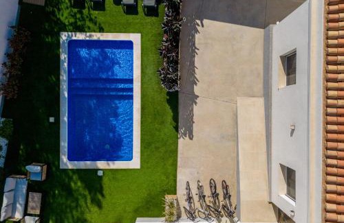 Deltebre House | Experience Casa Turón: Pet-Friendly Oceanfront Retreat