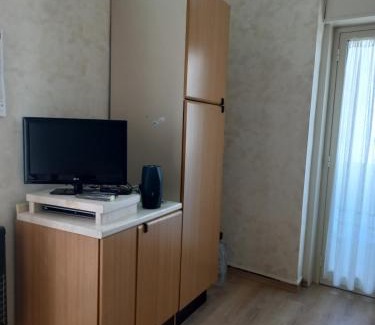 Regalbuto Apartment | Pet-Friendly Casa Turistica Santa Lucia 25 - Highly Rated Stay
