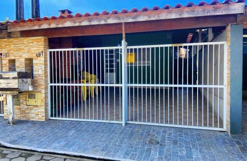 Estufa II House | Seaside Haven: Casa Ubatuba Praia with Ocean Views