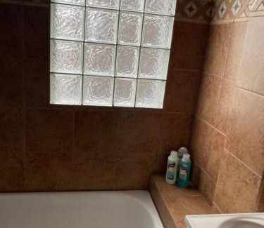 Burnham Park Apartment | Casa ubicada 6 minutos del centro 6 minutes to Downtow No permited partys or smoking