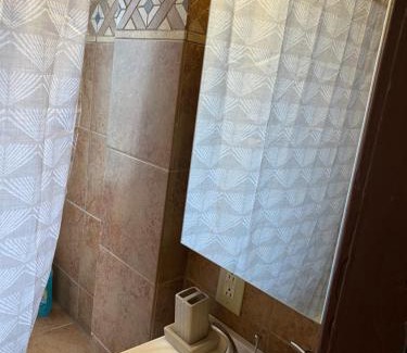 Burnham Park Apartment | Casa ubicada 6 minutos del centro 6 minutes to Downtow No permited partys or smoking