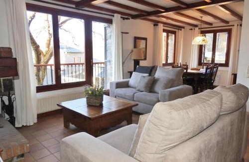 Urtx Ski Chalet | Family-Friendly Casa Unifamiliar with Garden in Cerdanya