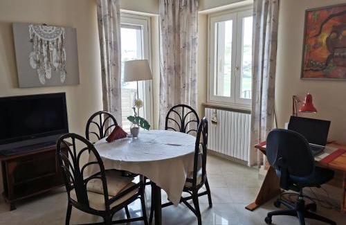 Castiglione Messer Raimondo Apartment | Casa Valloni: Family-Friendly Stay with Pool & Breakfast