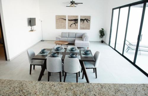 Cuatrocienegas De Carranza Villa | Casa Villa Sol: Family-Friendly Retreat with Pool Access