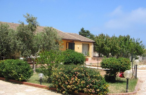 Case di Girolamo House | Discover Casa Vacanze Al Ma Gi: Pet-Friendly Getaway