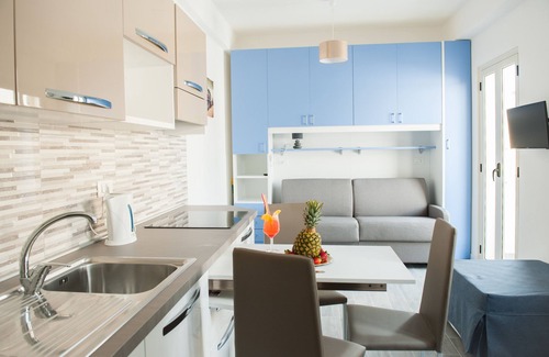 Le Castella Bed & Breakfast | Inviting Casa Vacanze B&B Ucciali with Spa & Family Comfort