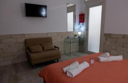 Gela House | Oceanfront Family Retreat at CASA VACANZA A 2 Passi