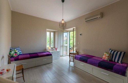 Viagrande House | Gorgeous Casa Vacanza a Cava with Pool & Kitchen Amenities