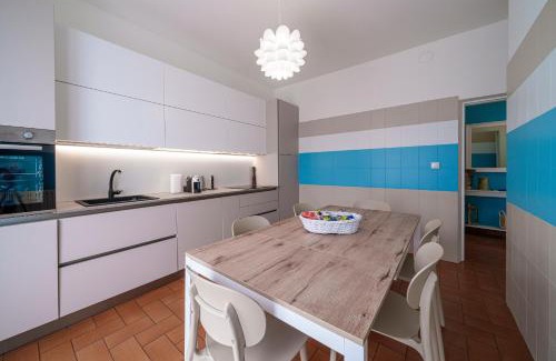 Maccagno House | Oceanfront Retreat at Casa Vacanza Acqua Dolce
