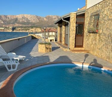Trappeto Villa | Relaxing Casa Vacanza Barbera - Oceanfront Escape Awaits
