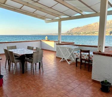 Trappeto Villa | Relaxing Casa Vacanza Barbera - Oceanfront Escape Awaits