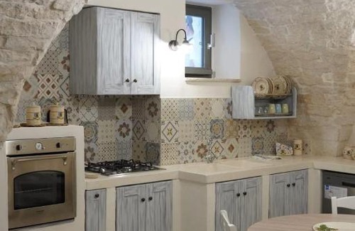 Old Town Cisternino House | Family-Friendly Stay at Casa Vacanza Bizantina - 10/10 Rating