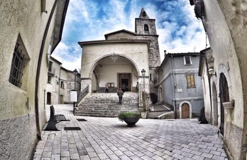 Fornelli House | Inviting Casa Vacanza in Historic Fornelli - 8.9/10 Rating