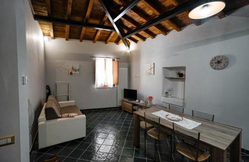 Fornelli House | Inviting Casa Vacanza in Historic Fornelli - 8.9/10 Rating