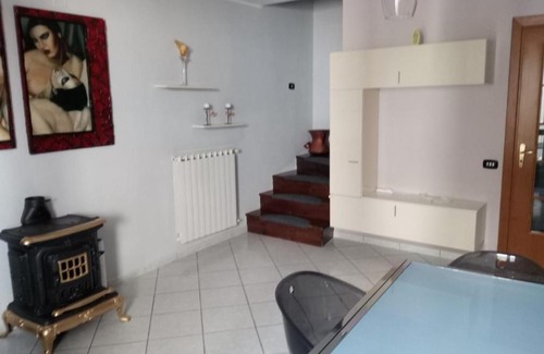 Isernia Apartment | Ideal Getaway at Casa vacanza GIUSA - Pet & Child Friendly