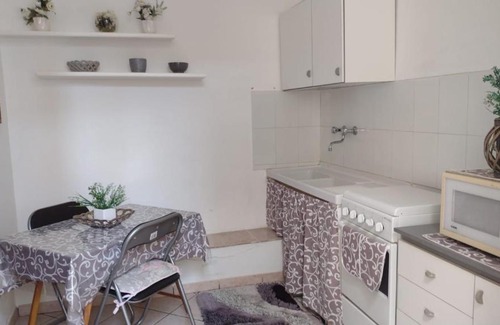 Marsala Apartment | Delightful Casa vacanza La Fenice with Garden Retreat