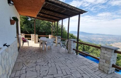 Serrone House | Elegant Casa Vacanza Le Viste: Rated 9.3 with Spa & Hot Tub