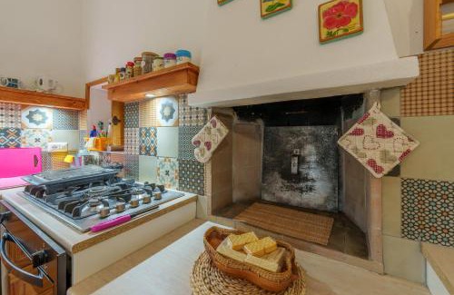 Sa Castangia House | Relaxing Stay at Casa vacanza Macciunitta - 4 Star Rating