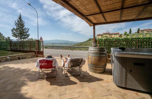Montalcino House | Exceptional Casa Vacanza Sant' Antimo with Hot Tub & Dining
