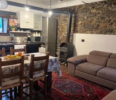 Arcola House | Pet-Friendly Escape at Casa vacanza Swadararo - Rated 9/10