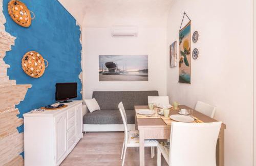 Marina di Ragusa Apartment | Pet-Friendly Getaway at Casa Vacanza Teti - Family Ready!