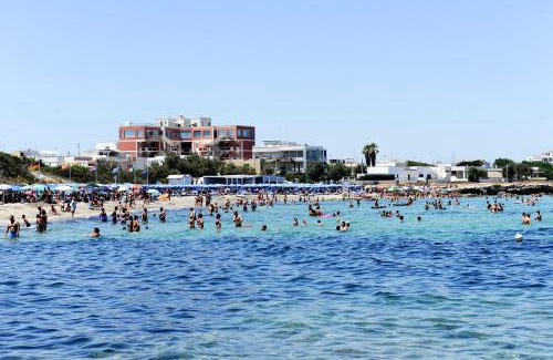 San Foca House | Beachside Retreat at AZZURRO DEL MARE - Rated 9.5/10