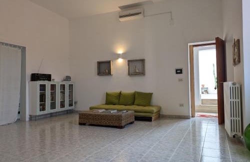 San Pietro in Lama House | Cozy Palazzo San Pietro: Ideal for Families and Pets
