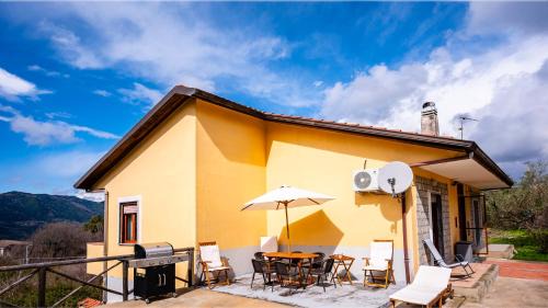 Centola Apartment | Discover Casa Vacanze D'Urso: Oceanfront Getaway Awaits