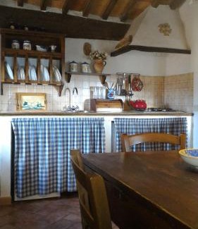 Sassetta House | Guest Rated Casa Vacanze del Borgo: Family & Pet Friendly