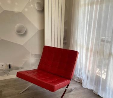 Zanica Apartment | Discover Casa Vacanze Esmeralda: Family-Friendly Getaway