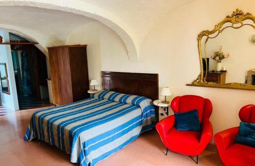 Vasto House | Delightful Casa Vacanze Fattoria Pozzitello with Pool & Pets