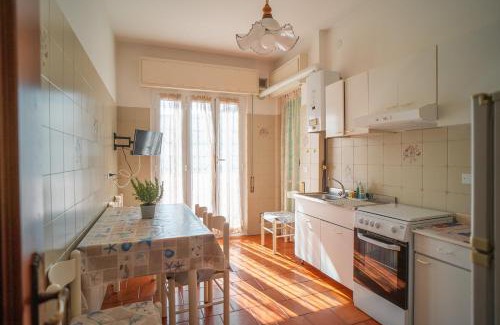 Pietra Ligure Apartment | Eco-Friendly Retreat at Casa Vacanze Ferrando with Hot Tub