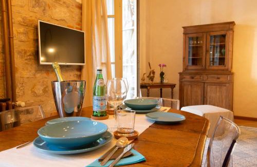 Citta Alta Apartment | Guest Rated: Casa Vacanze Gombito 4 in Scenic Bergamo Alta
