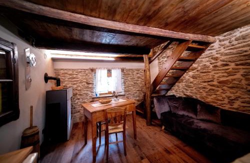 San Damiano Macra House | Cozy I Foresti Ca' Ciota: 9.3/10, Pet & Child Friendly