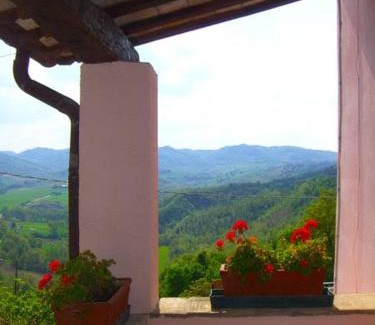 Nocera Umbra House | Pet Friendly Casa Vacanze Il Gelsomino: Ideal for Families