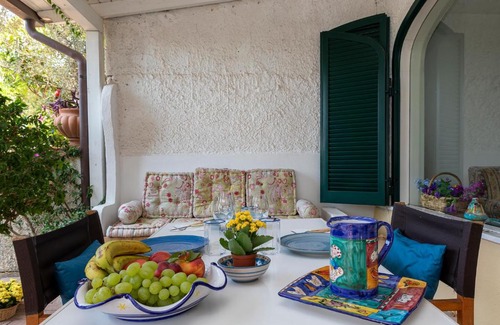 San Pietro House | Cozy Casa Vacanze Il Bacio: Pet-Friendly & Family-Oriented