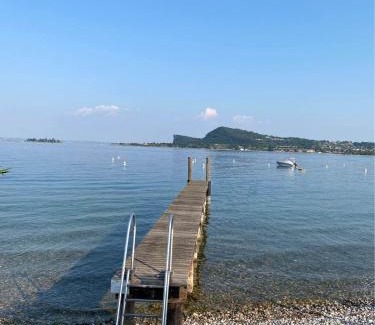 Portese House | Pet-Friendly Casa Vacanze Portès with Oceanfront Views