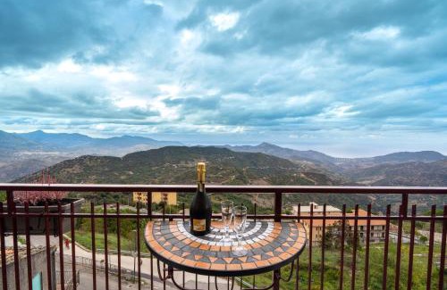 San Mauro Castelverde House | Pet-Friendly Casa Vacanze dell'Angelo - Rated 9.3/10!