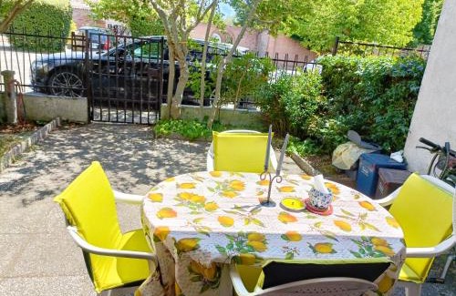 Lido di Pomposa House | Inviting Getaway at Casa Vacanze Lido degli Scacchi