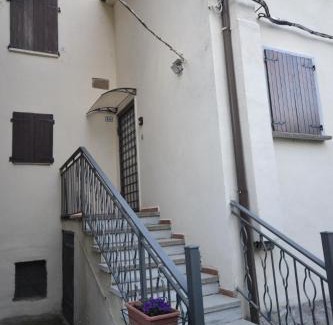 Castel di Casio Apartment | Family-Friendly Casa Vacanze Mingos Lodio di Là Awaits You
