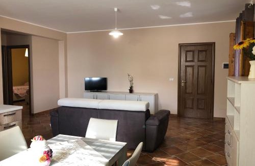 Milo House | Family-Friendly Getaway at Casa vacanze Mongibello