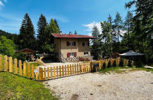 Mendola Apartment | Pet and Child-Friendly Stay at Casa Vacanze Natura