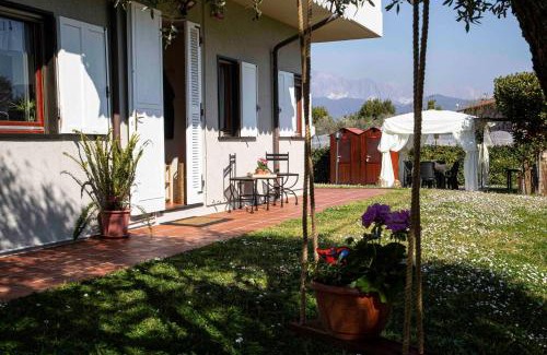 Ameglia House | Pet-Friendly Casa Vacanze Oleandri - Rated 9.2/10 by Guests