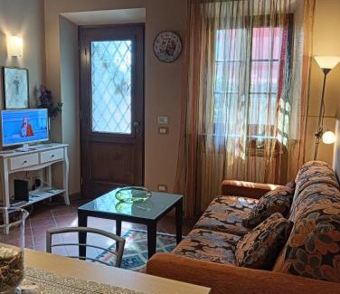 Capannori Apartment | Inviting Casa Vacanze Rustico Di Corte - Guest Rated 9.8