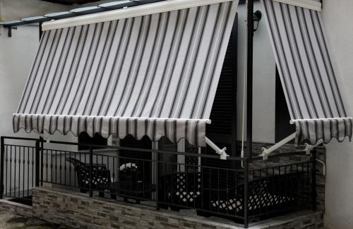 Mergellina House | Relax at Casa Vacanze Sannazzaro 70: Great Amenities Await